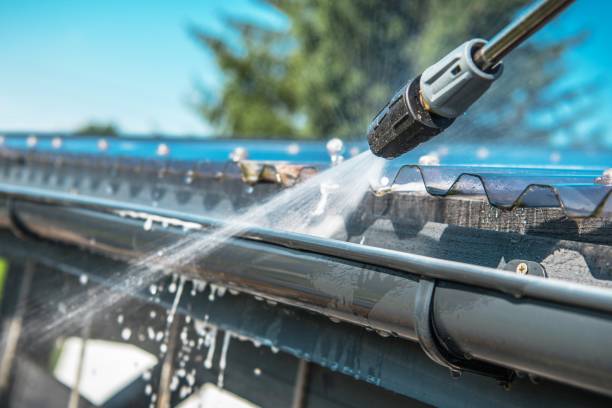Best Roof Pressure Washing  in Middlefield, OH
