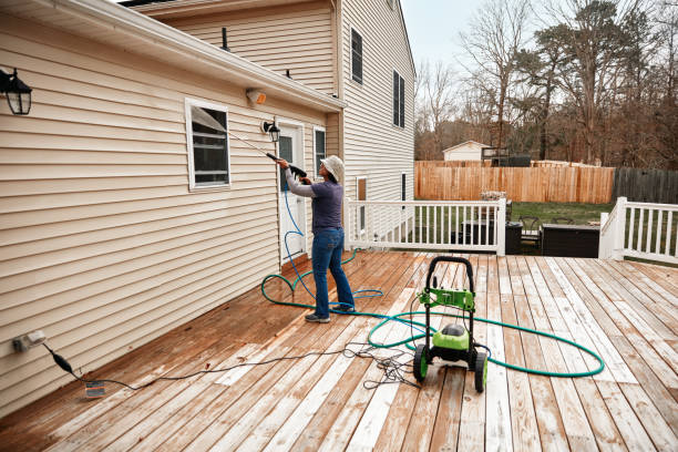 Best Fence Pressure Washing  in Middlefield, OH