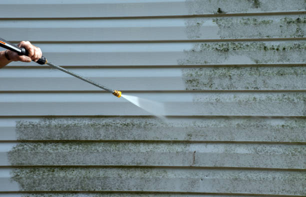 Best Sidewalk Pressure Washing  in Middlefield, OH
