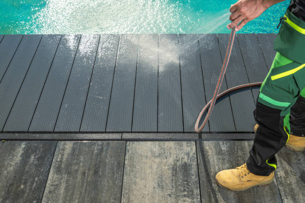 Best Commercial Pressure Washing  in Middlefield, OH