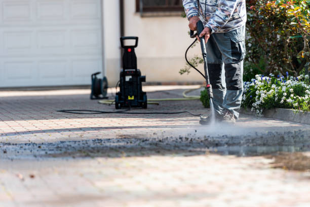 Best Commercial Pressure Washing  in Middlefield, OH