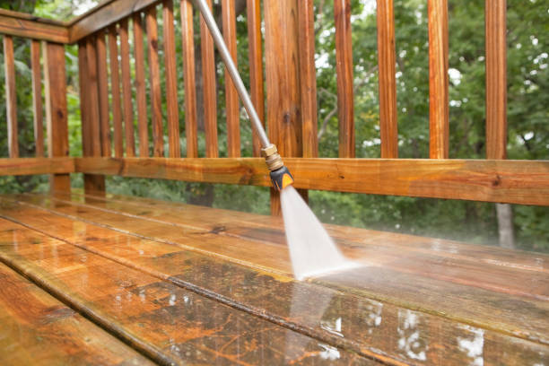Deck Cleaning Services in Middlefield, OH